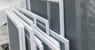 Москитные сетки на пластиковые окна Кумертау купить по цене от 954 руб.